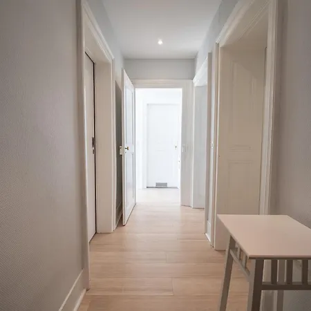 Apartment A Vos Pieds, Moderne Et Lumineux *