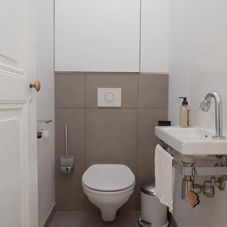 A Vos Pieds, Moderne Et Lumineux *